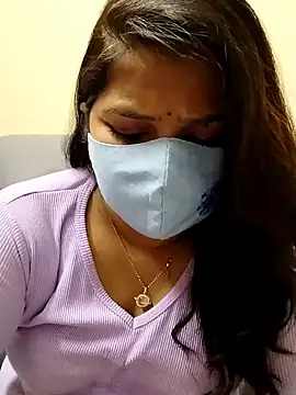 Snapshot of Lovely-Rose143 chatting on 01-20-25, 05:48 Lovely-Rose143 online show from 01-20-25, 05:48