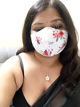 Snapshot of Lovely-Rose143 chatting on 01-02-25, 05:18 Lovely-Rose143 online show from 01-02-25, 05:18