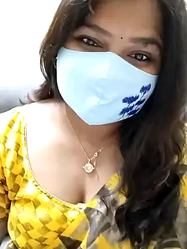 Snapshot of Lovely-Rose143 chatting on 12-27-24, 04:54 Lovely-Rose143 online show from 12-27-24, 04:54