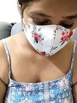 Snapshot of Lovely-Rose143 chatting on 03-07-25, 09:27 Lovely-Rose143 online show from 03-07-25, 09:27