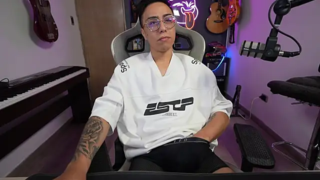 granxarma960 online show from 02-23-25, 05:56