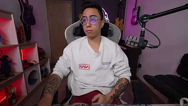 granxarma960 online show from 11-11-25, 11:49