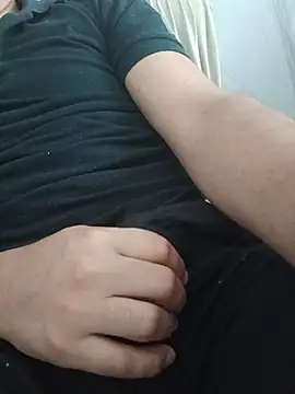 latino17 online show from 11-19-25, 03:56