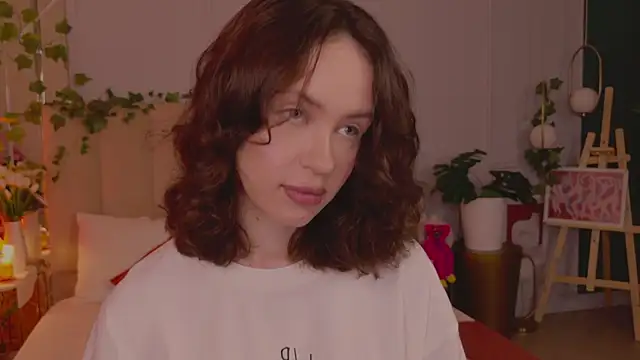 Snapshot of Meow_Nancy chatting on 06-27-26, 05:13 Meow Nancy online show from 06-27-26, 05:13