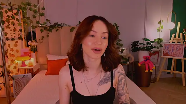 Snapshot of Meow_Nancy chatting on 05-17-26, 05:18 Meow Nancy online show from 05-17-26, 05:18