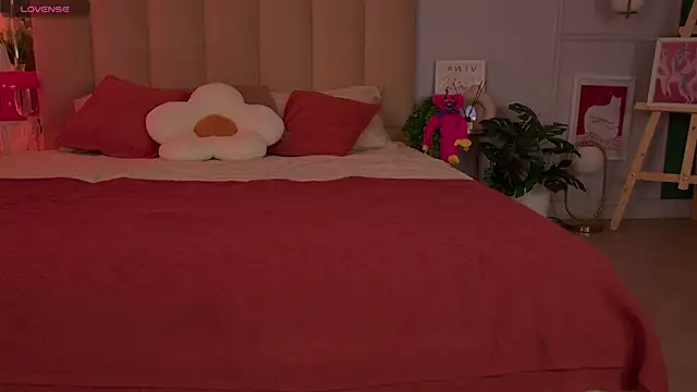 Meow Nancy online show from 04-09-26, 06:19