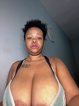 Snapshot of Mandy-101 chatting on 03-08-26, 05:44 Mandy-101 online show from 03-08-26, 05:44