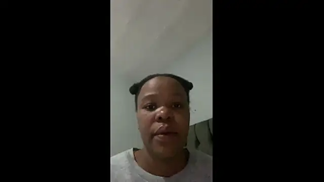 Snapshot of Mandy-101 chatting on 02-16-26, 04:38 Mandy-101 online show from 02-16-26, 04:38