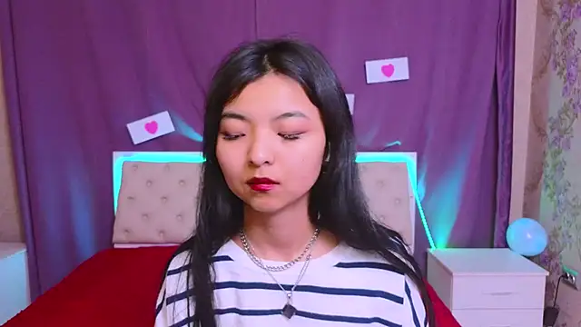 Shy Kira online show from 02-12-25, 12:33