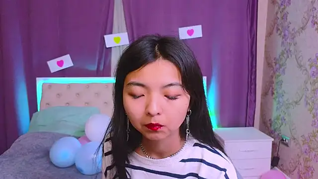 Shy Kira online show from 02-11-25, 12:47