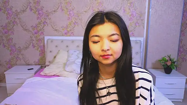 Shy Kira online show from 01-19-25, 06:32