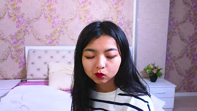 Shy Kira online show from 01-24-25, 12:31