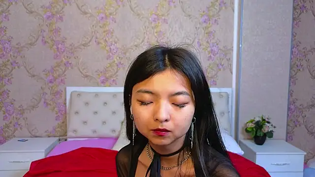 Shy Kira online show from 02-04-25, 12:44