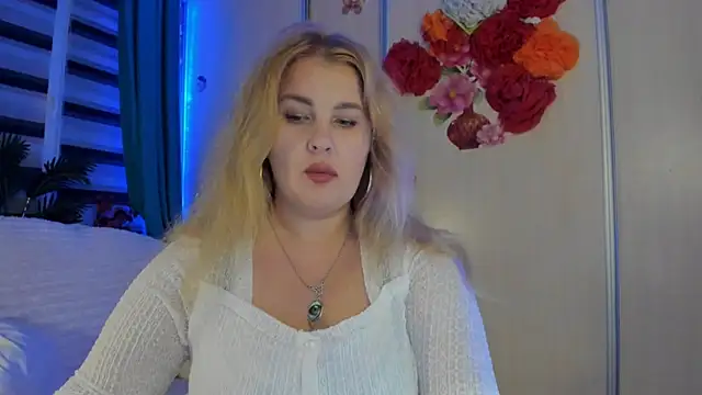 CoraSwon online show from 10-17-25, 05:59