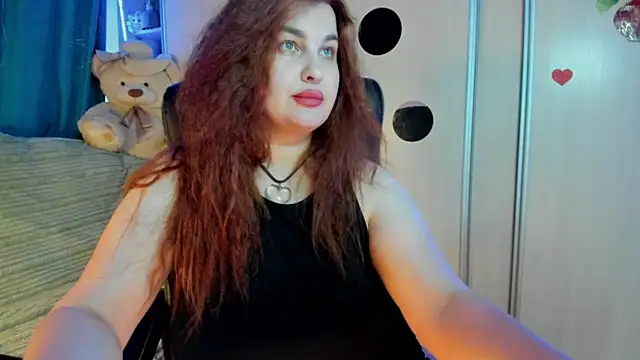 Snapshot of CoraSwon chatting on 06-12-26, 02:59 CoraSwon online show from 06-12-26, 02:59