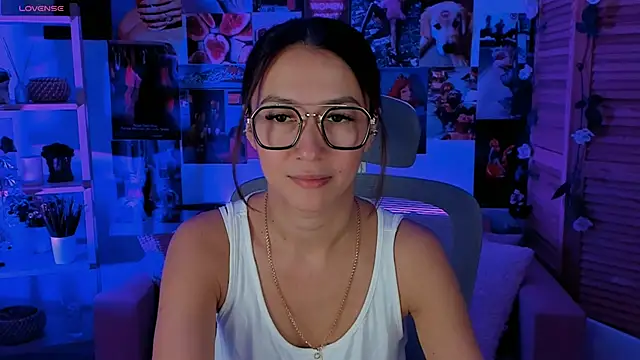 LanaBaker online show from 03-18-25, 02:40