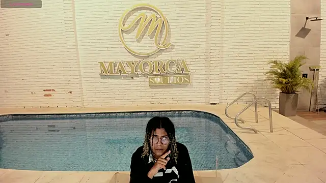 Maxim-Walker online show from 09-27-25, 03:12