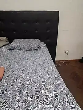 Snapshot of littlebrunett chatting on 03-19-25, 12:12 littlebrunett online show from 03-19-25, 12:12