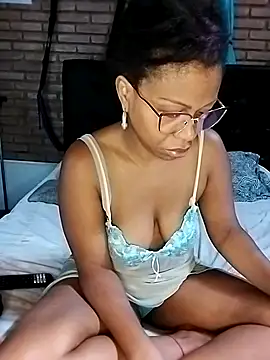 littlebrunett online show from 02-07-26, 02:14