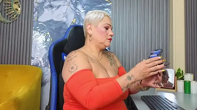 GianellaCox  online show from 02-12-26, 12:38