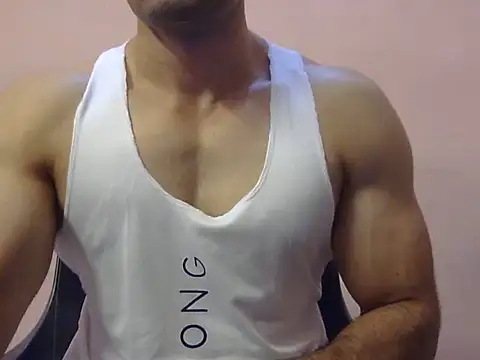 Snapshot of heman_2 chatting on 06-10-26, 10:05 heman 2 online show from 06-10-26, 10:05