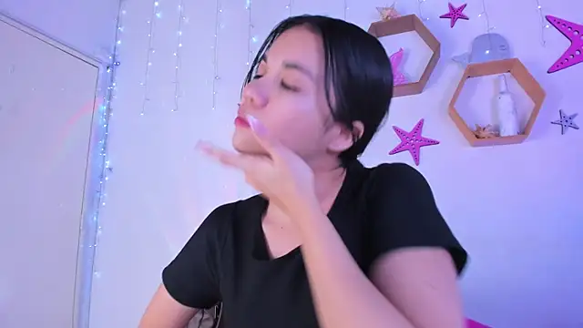 Emiily Parkerr online show from 11-07-25, 03:00