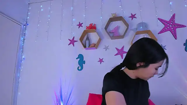 Emiily Parkerr online show from 10-15-25, 03:05