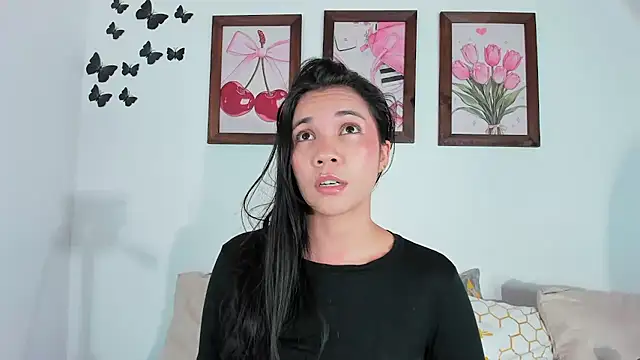 Emiily Parkerr online show from 05-18-26, 10:14