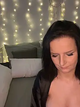 Snapshot of Off__Melonenmandy chatting on 10-03-25, 04:41 Off Melonenmandy online show from 10-03-25, 04:41