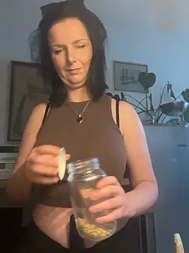 Snapshot of Off__Melonenmandy chatting on 05-19-26, 06:15 Off Melonenmandy online show from 05-19-26, 06:15
