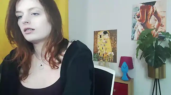 juicyNadine online show from 02-26-25, 12:27