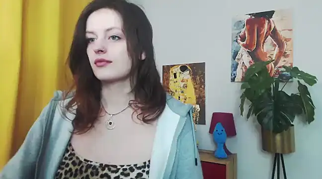juicyNadine online show from 02-19-25, 06:22