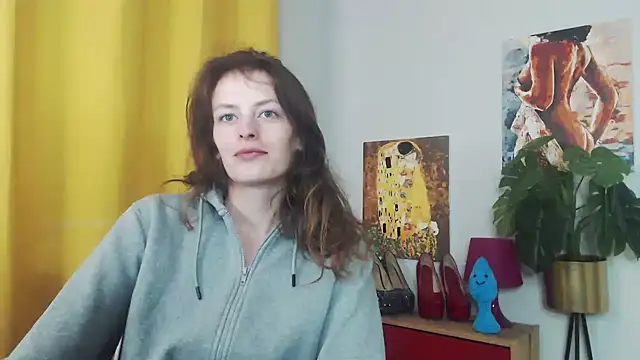 juicyNadine online show from 09-24-25, 04:41