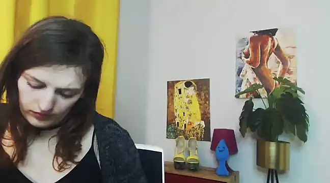 juicyNadine online show from 02-05-25, 12:27