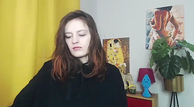 juicyNadine online show from 03-18-25, 06:17