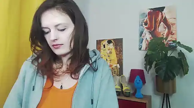 juicyNadine online show from 03-06-25, 06:19