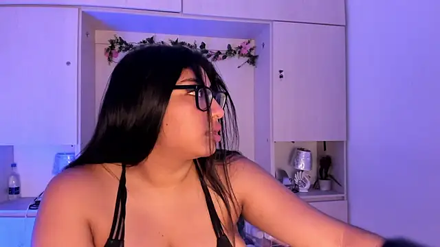 CANDYGABYY online show from 05-19-26, 07:54