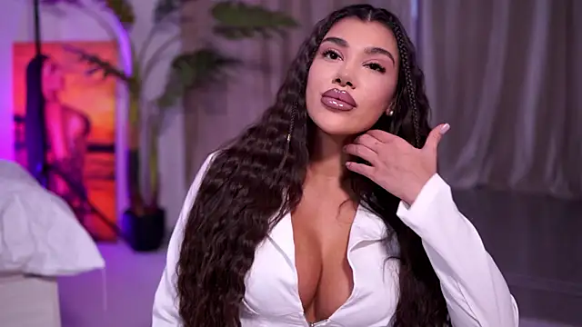 Snapshot of NatyDesiree chatting on 02-22-26, 07:48 NatyDesiree online show from 02-22-26, 07:48