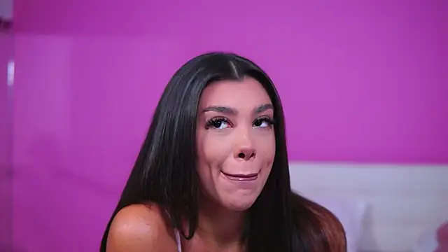 Snapshot of NatyDesiree chatting on 09-09-25, 07:07 NatyDesiree online show from 09-09-25, 07:07