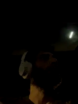 pantslesstraveler plt online show from 09-27-25, 07:14