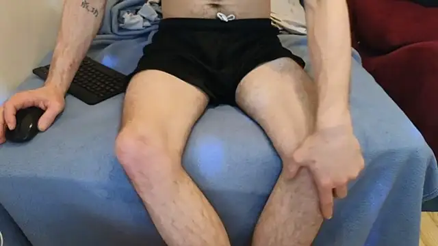 pantslesstraveler plt online show from 03-10-25, 09:29