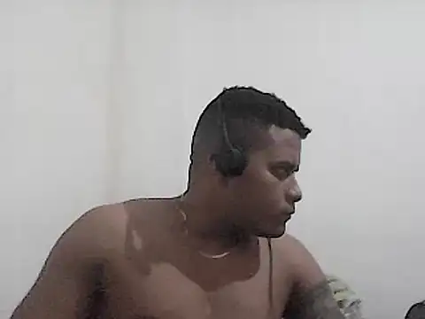 SaucyAffair0 online show from 01-02-25, 12:23