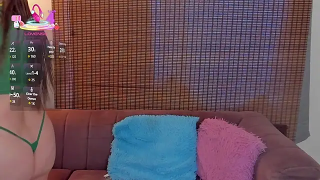 ariana cross online show from 11-07-25, 01:04