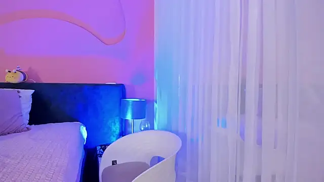 Alaia Manson online show from 10-06-25, 11:55