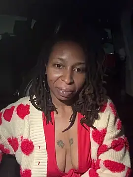 Snapshot of LeyaHoneybuns chatting on 03-02-25, 04:17 LeyaHoneybuns online show from 03-02-25, 04:17