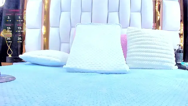 RileySweett online show from 11-20-25, 11:44