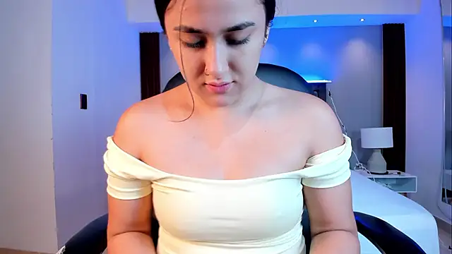 paulina sweett  online show from 02-22-26, 11:23