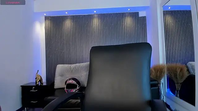 paulina sweett  online show from 09-24-25, 12:22