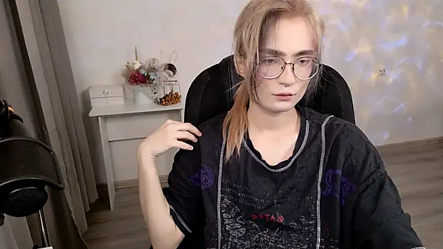 CuteYukiKun online show from 04-07-26, 02:13