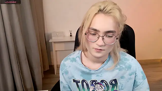 CuteYukiKun online show from 03-15-26, 07:21